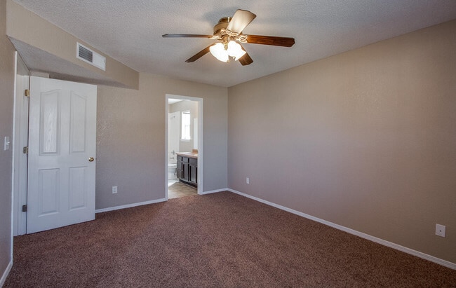 Building Photo - 14185 Tierra Halcon Dr