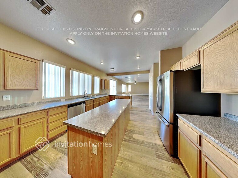 Building Photo - 926 Dawn Valley Dr