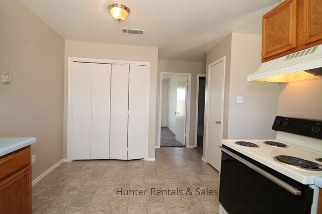 Building Photo - North Killeen!