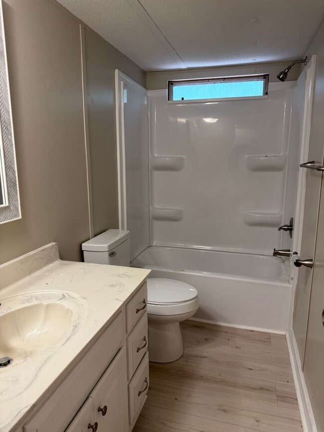 Building Photo - NEWLY UPDATED Two Bedroom Home in Troutman!!