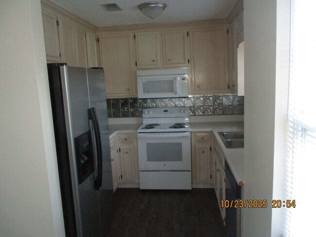 Building Photo - 103 Ducker Ct