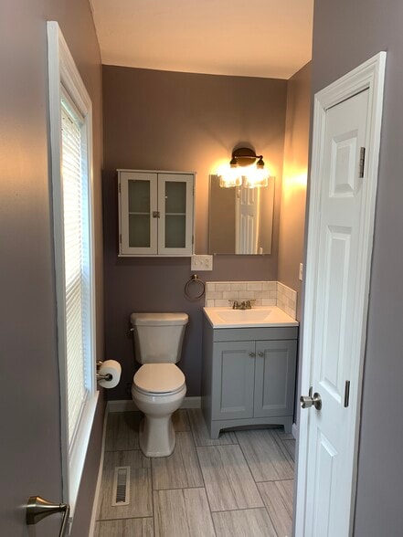 Building Photo - 47 Sumner St