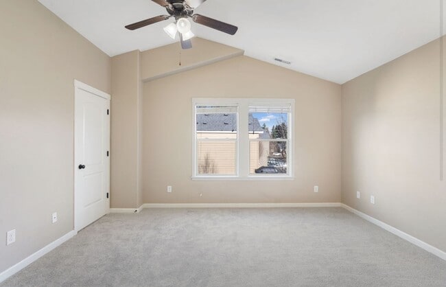 Building Photo - Woodridge - 2617A &amp; B