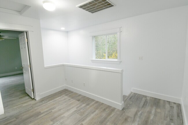 Building Photo - 2430 106th Dr SE