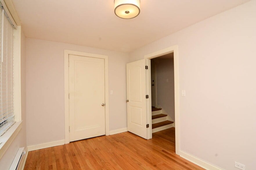 Building Photo - 2328 N Rockwell St