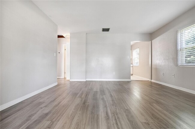 Building Photo - 9314 N Ashley St