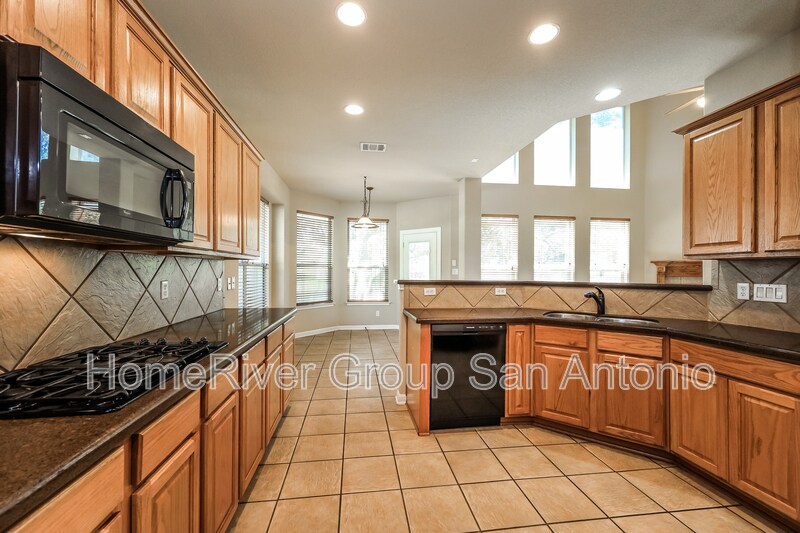 Building Photo - 1226 Golf Canyon