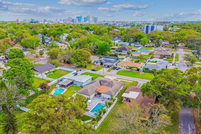 Building Photo - 1107 W Braddock St