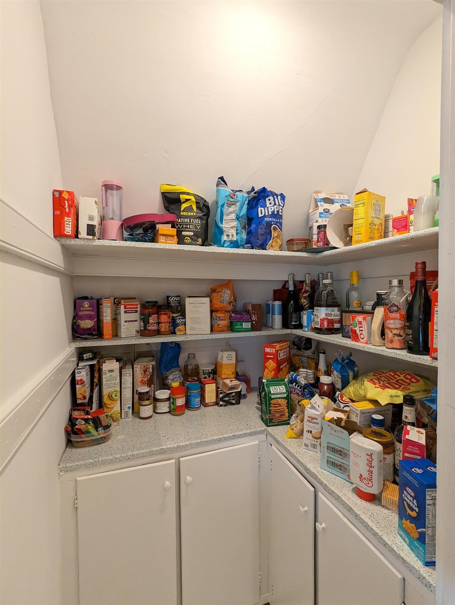 Building Photo - 92 Powder House Blvd