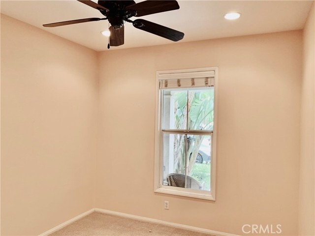 Building Photo - 67 Reunion