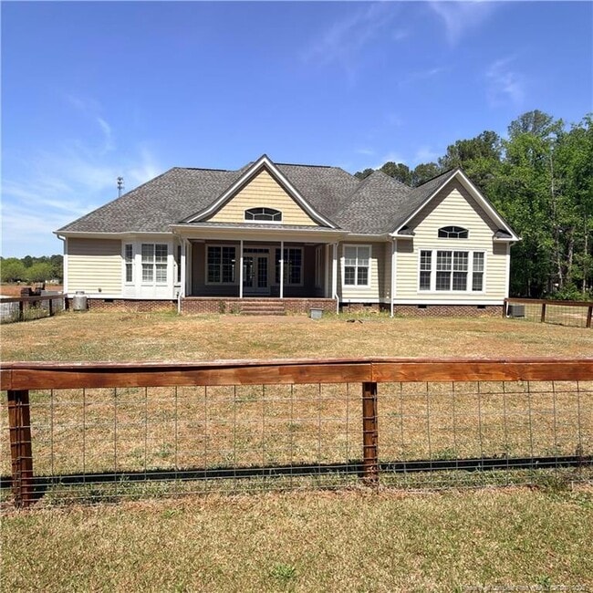 Building Photo - 3686 Linden Rd