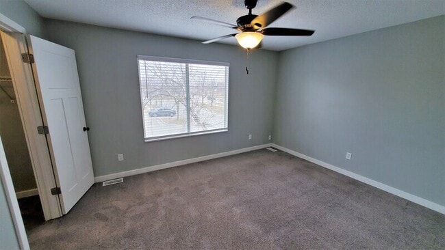 Building Photo - 414 N 18th Ave
