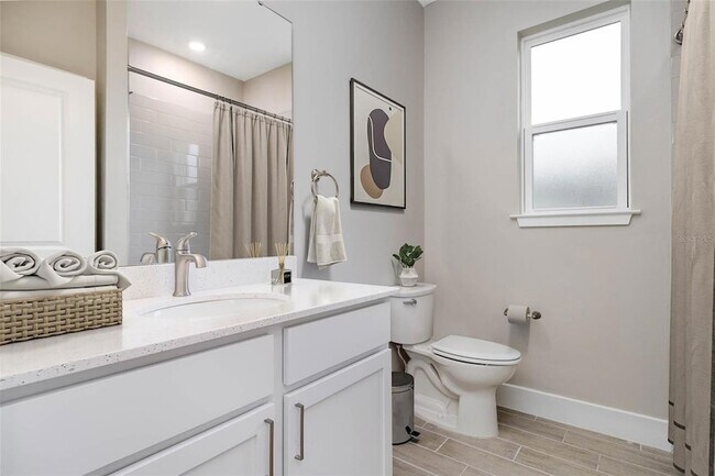 Building Photo - 4309 NW 38th Pl