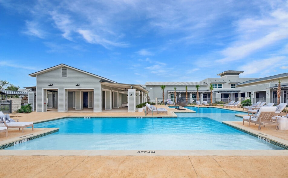 Building Photo - Legacy at Veramendi