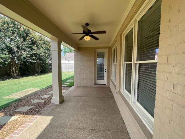 Building Photo - 556 Althea Ln