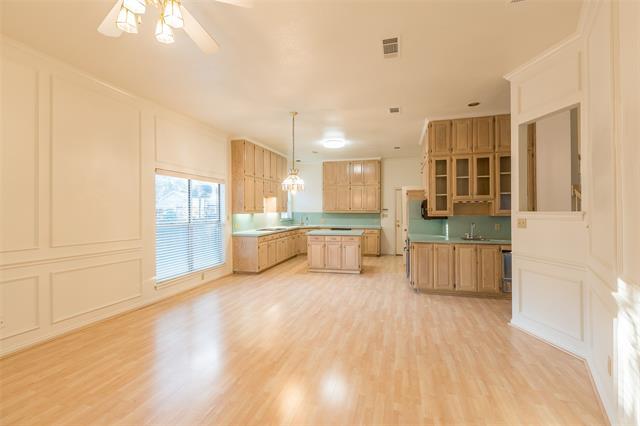 Building Photo - 2411 Cross Timbers Trail