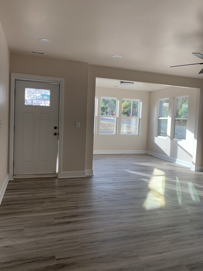 Building Photo - 1020 Concord Ave