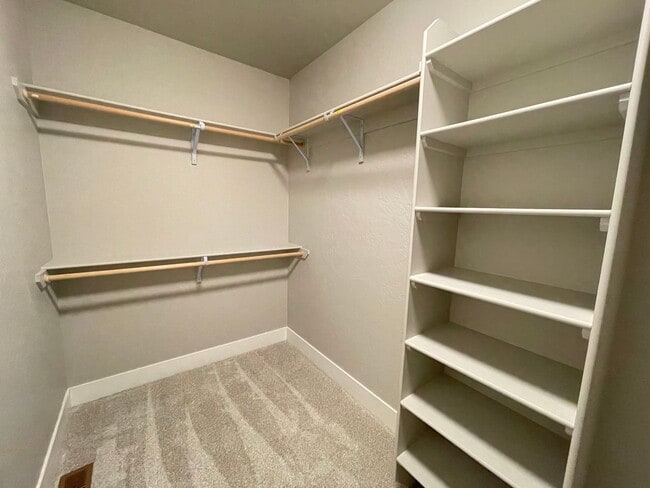 Building Photo - Newer Rathdrum Rancher