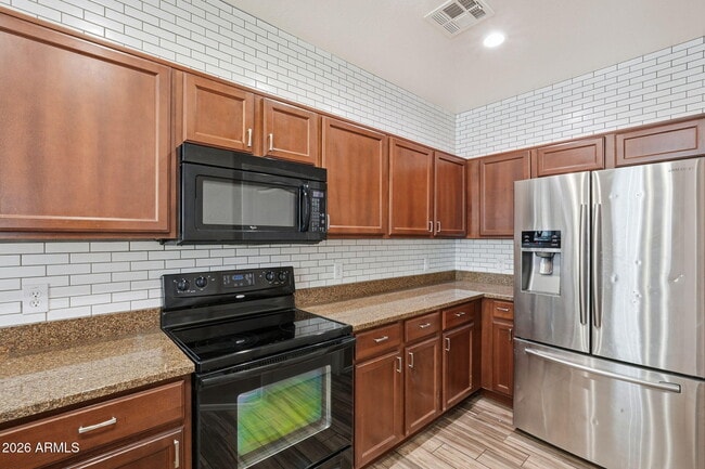 Building Photo - 4757 E Waterman St