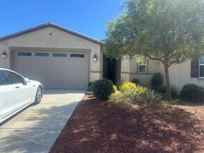 Building Photo - 4 Bed/2Bath, Solar Single-Story Home in Hi...
