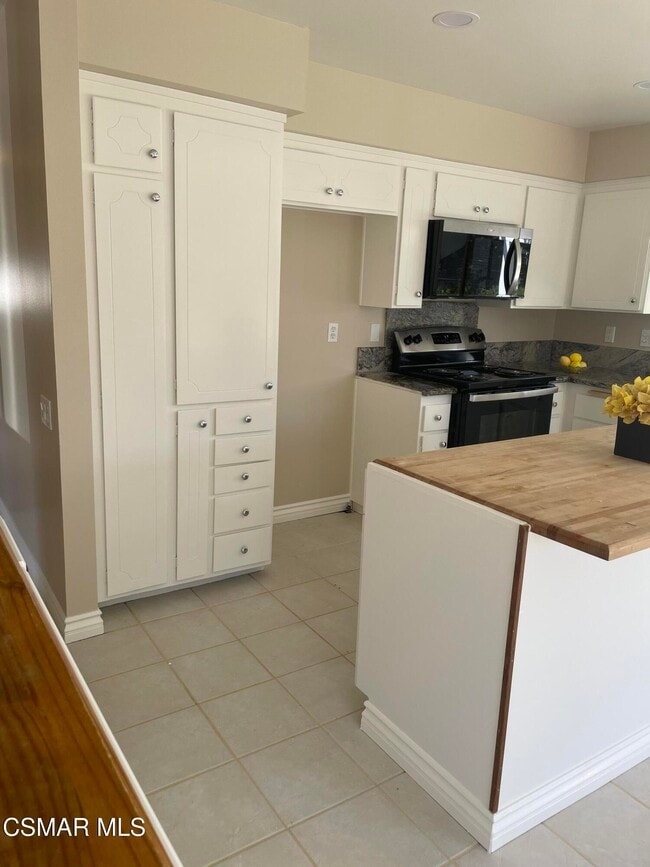 Building Photo - 659 Flaming Star Ave