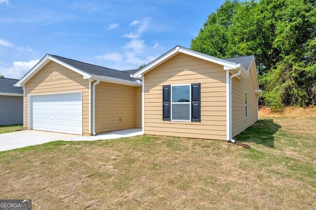 Building Photo - 140 ADALINE COURT