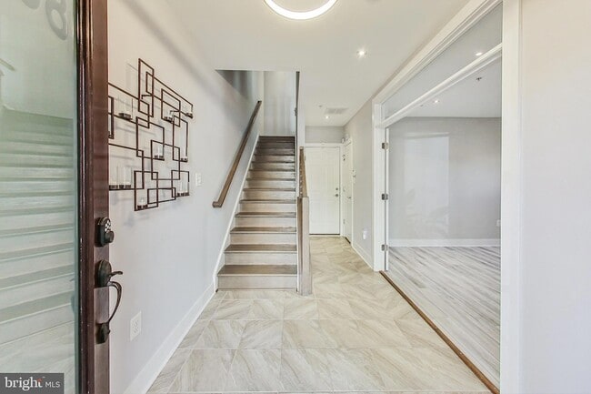 Building Photo - 1458 Piccard Dr