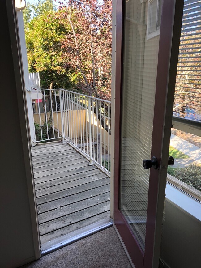 Building Photo - rh2045MountOlive