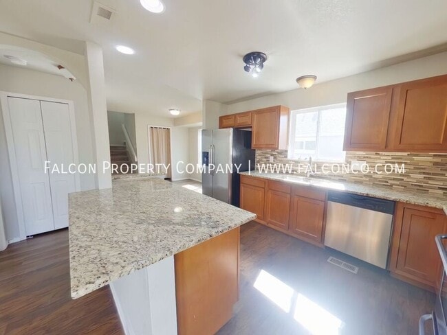 Building Photo - 6157 Desoto Dr