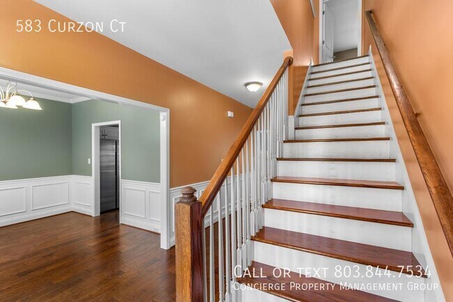 Building Photo - 583 Curzon Court