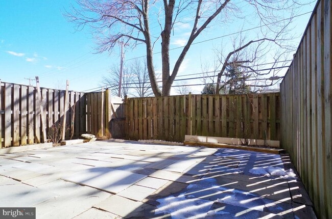 Building Photo - 4492 Ruggles Ct