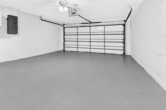 Building Photo - 6747 Deer Pond Ln