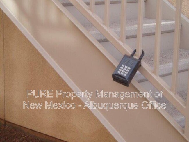 Building Photo - 6800 Vista Del Norte Dr NE