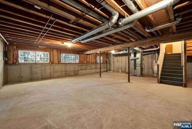 Building Photo - 40 Schindler Ct