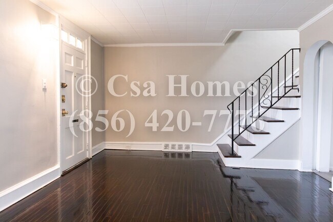 Building Photo - Newly Renovated 3 Bed/1 Bath home in Fairview!