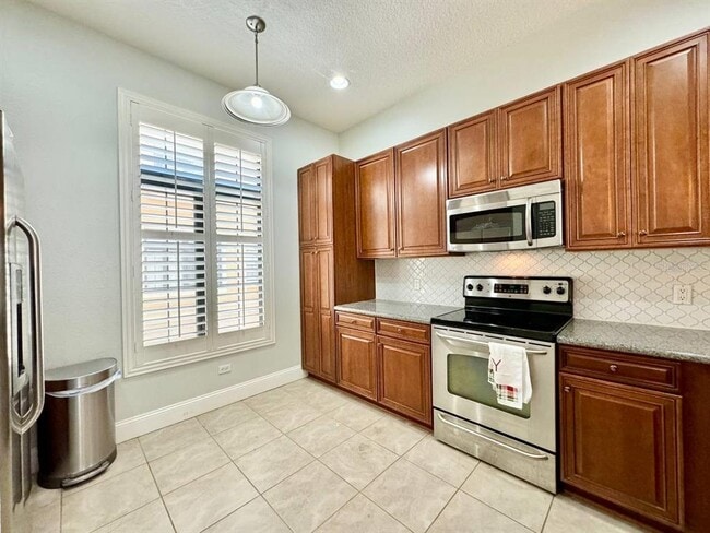 Building Photo - 2237 Soho Bay Ct