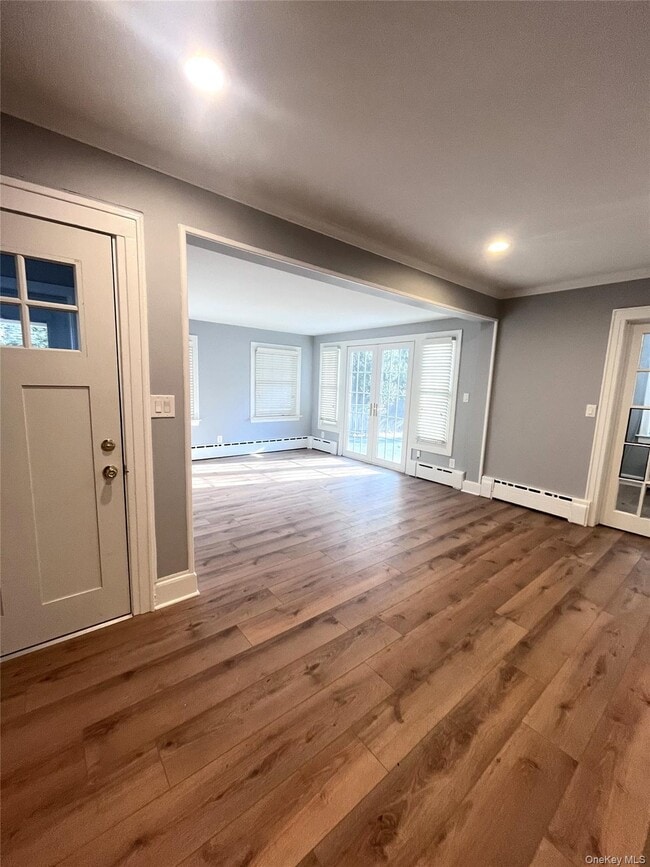 Building Photo - 24 Arnold Ave