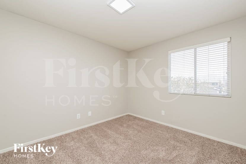 Building Photo - 1708 Mizzenmast Ave