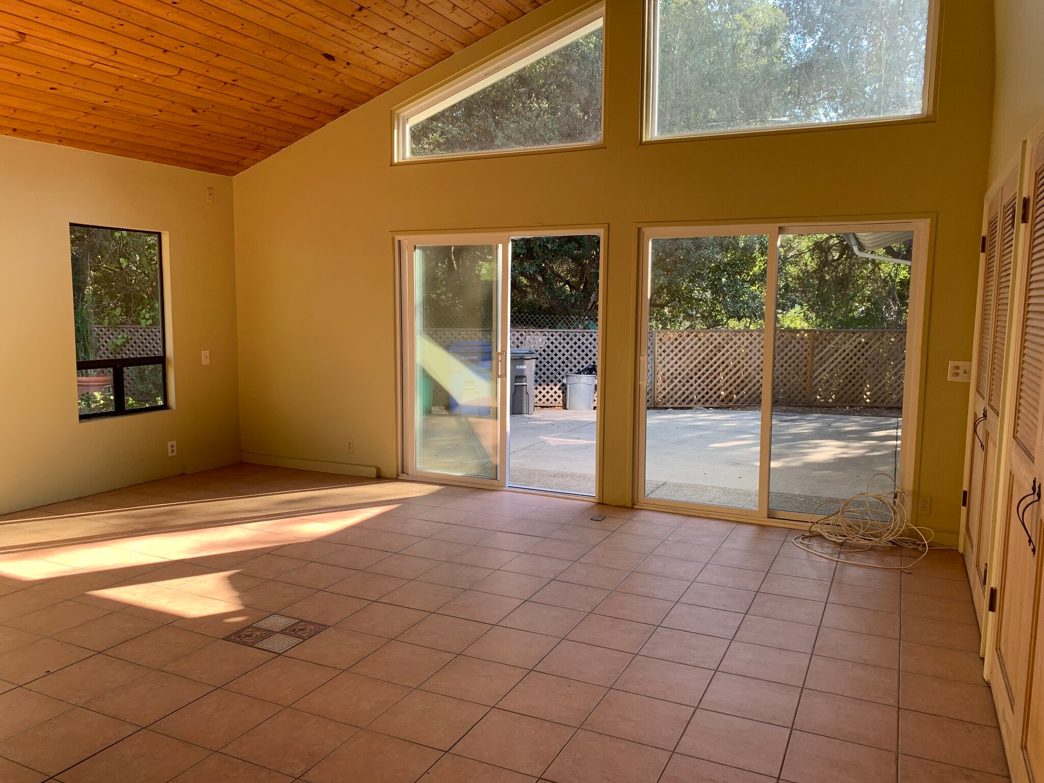 Building Photo - 30 Saint Francis Way