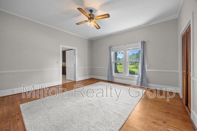 Building Photo - 2666 NC-210