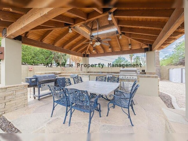 Building Photo - 5301 N 43rd Pl