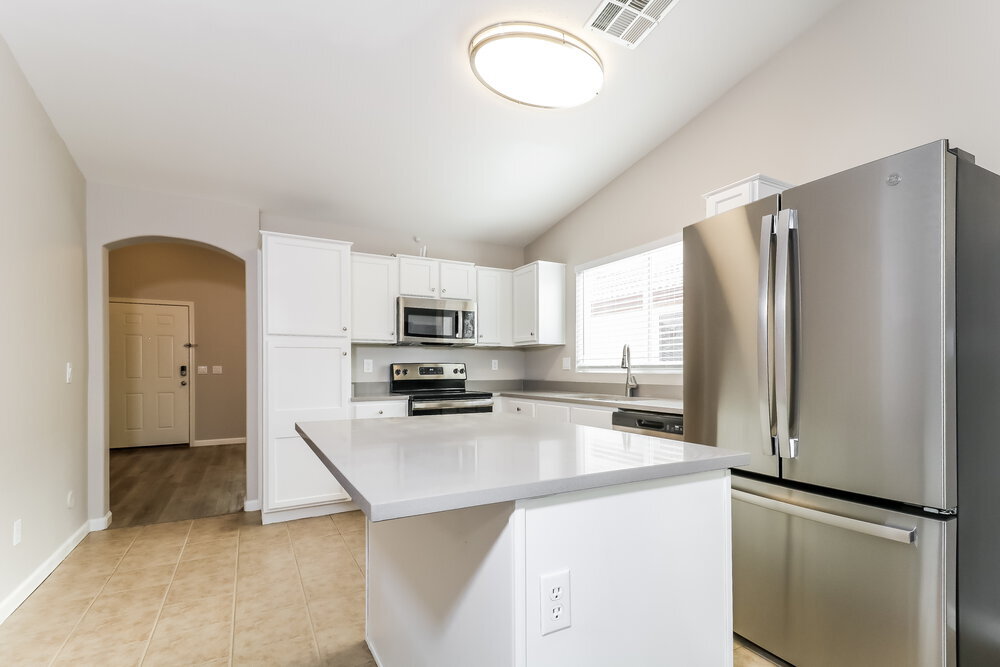 Building Photo - 1615 E Ash Ave