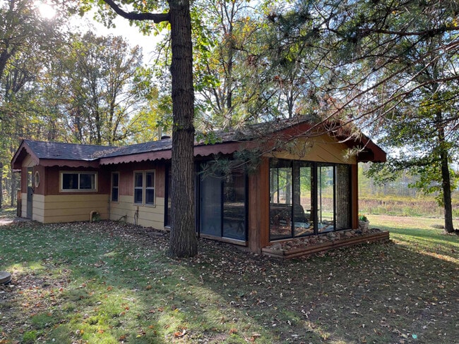 Building Photo - 18747 Jermark Rd