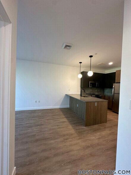 Building Photo - 199 Gardner St