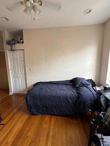 Building Photo - 38 Hemenway St