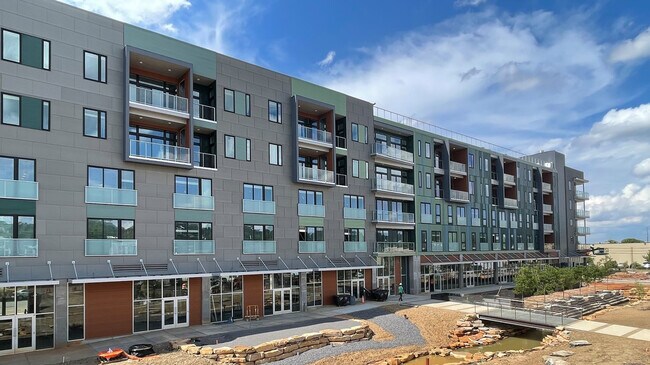 Building Photo - 2901 4th Ave S