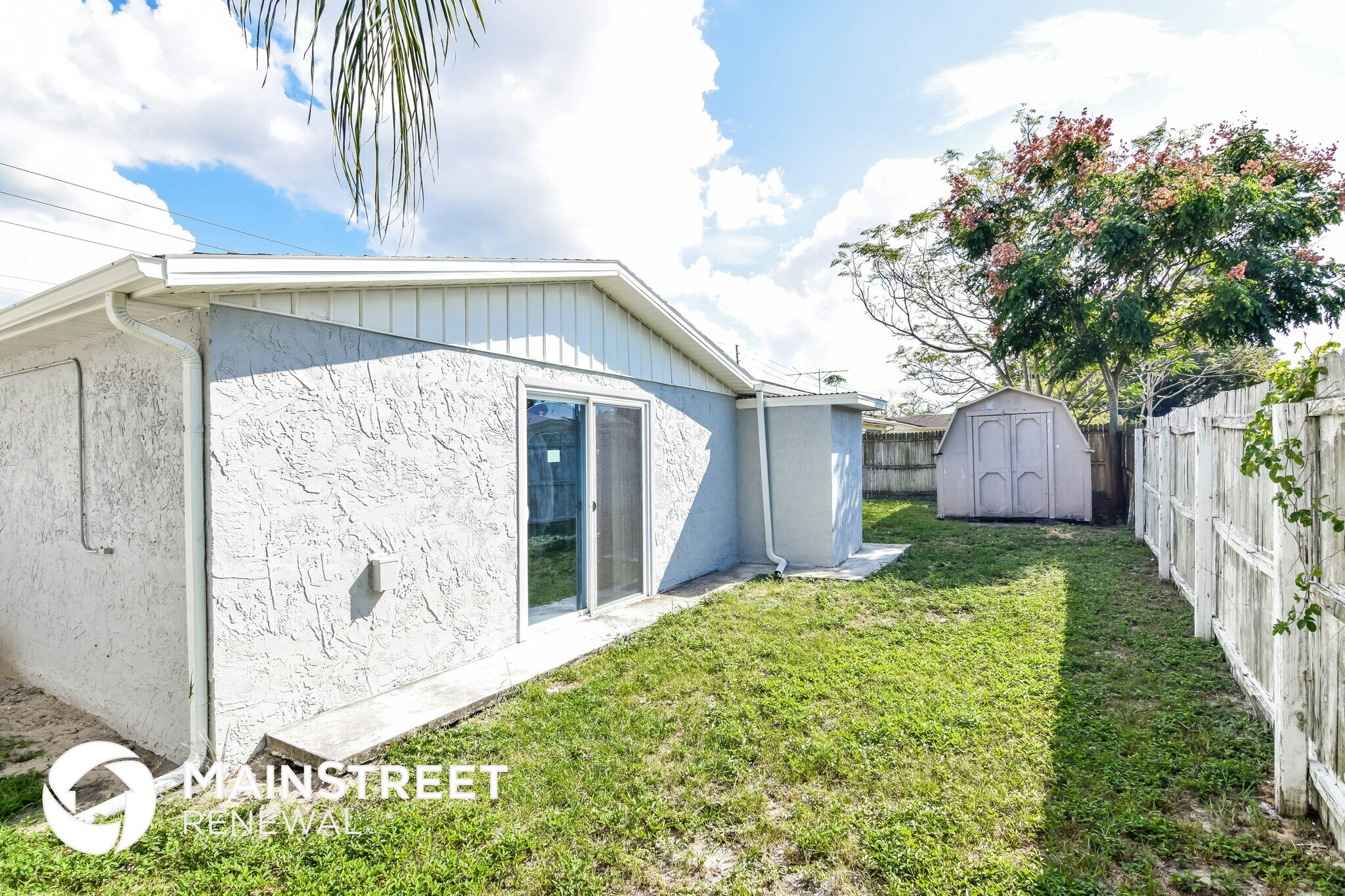 Building Photo - 7421 Congress St