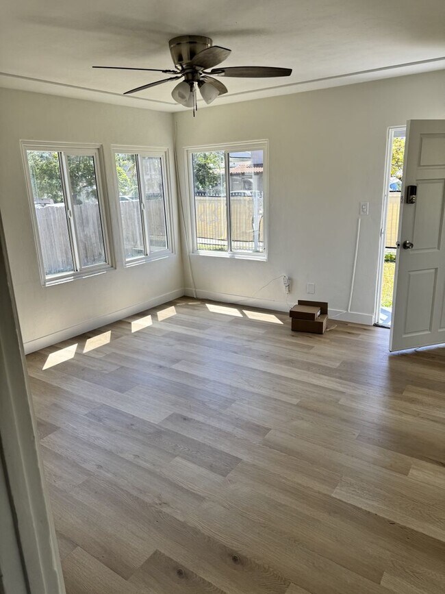 Building Photo - HALF OFF First Months Rent w/ move in before July 4th!!!