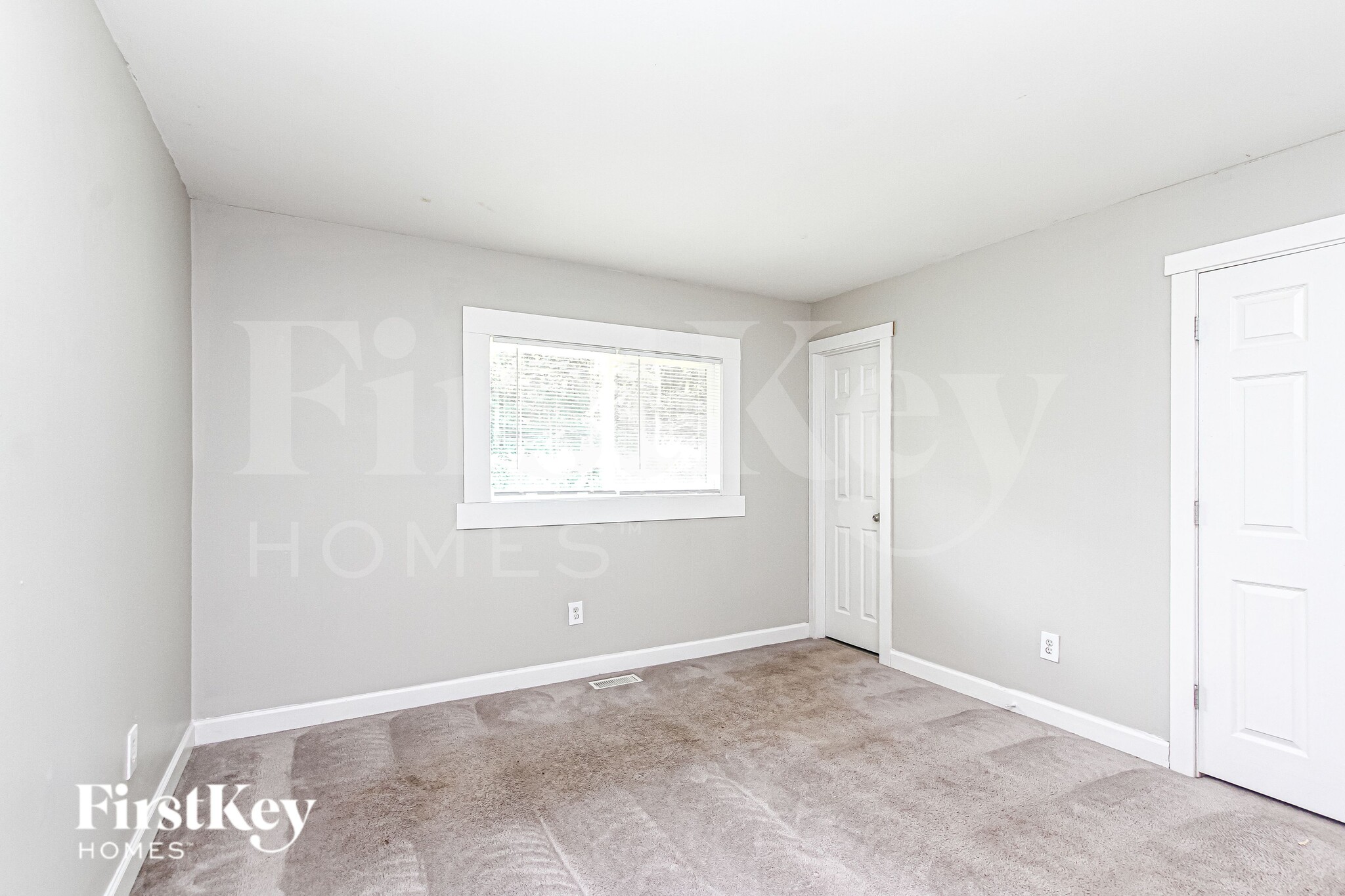 Building Photo - 5837 Walsham Way
