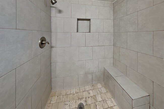 Building Photo - 29107 Sedgefield St